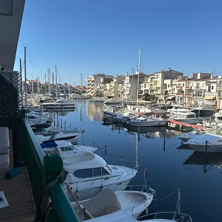 Empuria Sur Les Canaux * Empuriabrava