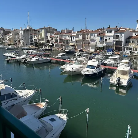 Empuria Sur Les Canaux Empuriabrava